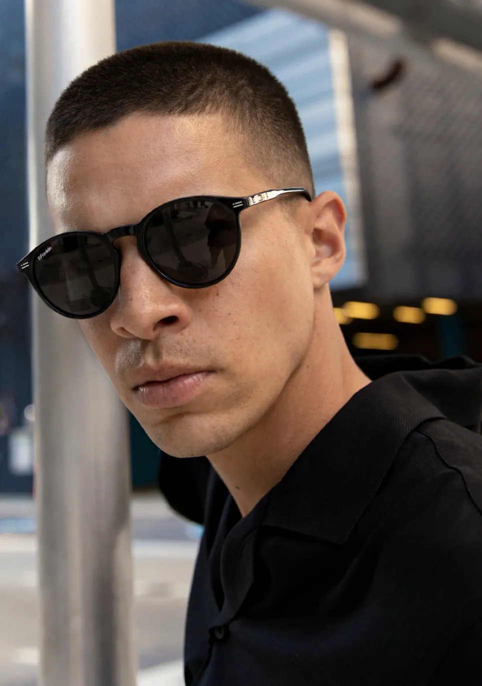 D.Franklin Ultra Light Max Black / Black|Damen Runde Sonnenbrillen|Polarisierte Sonnenbrillen