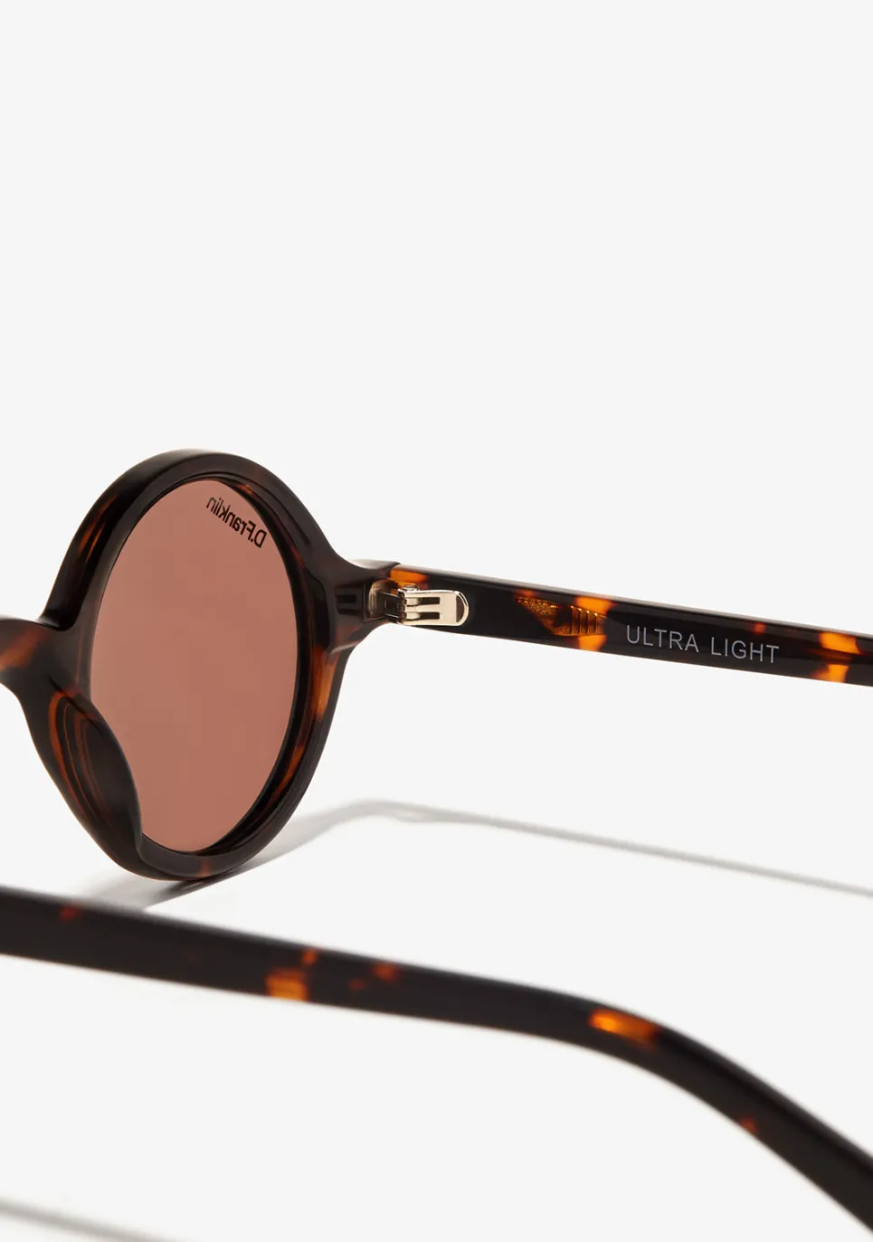 D.Franklin Ultra Light Round Tort / Brown|Damen Runde Sonnenbrillen|Polarisierte Sonnenbrillen